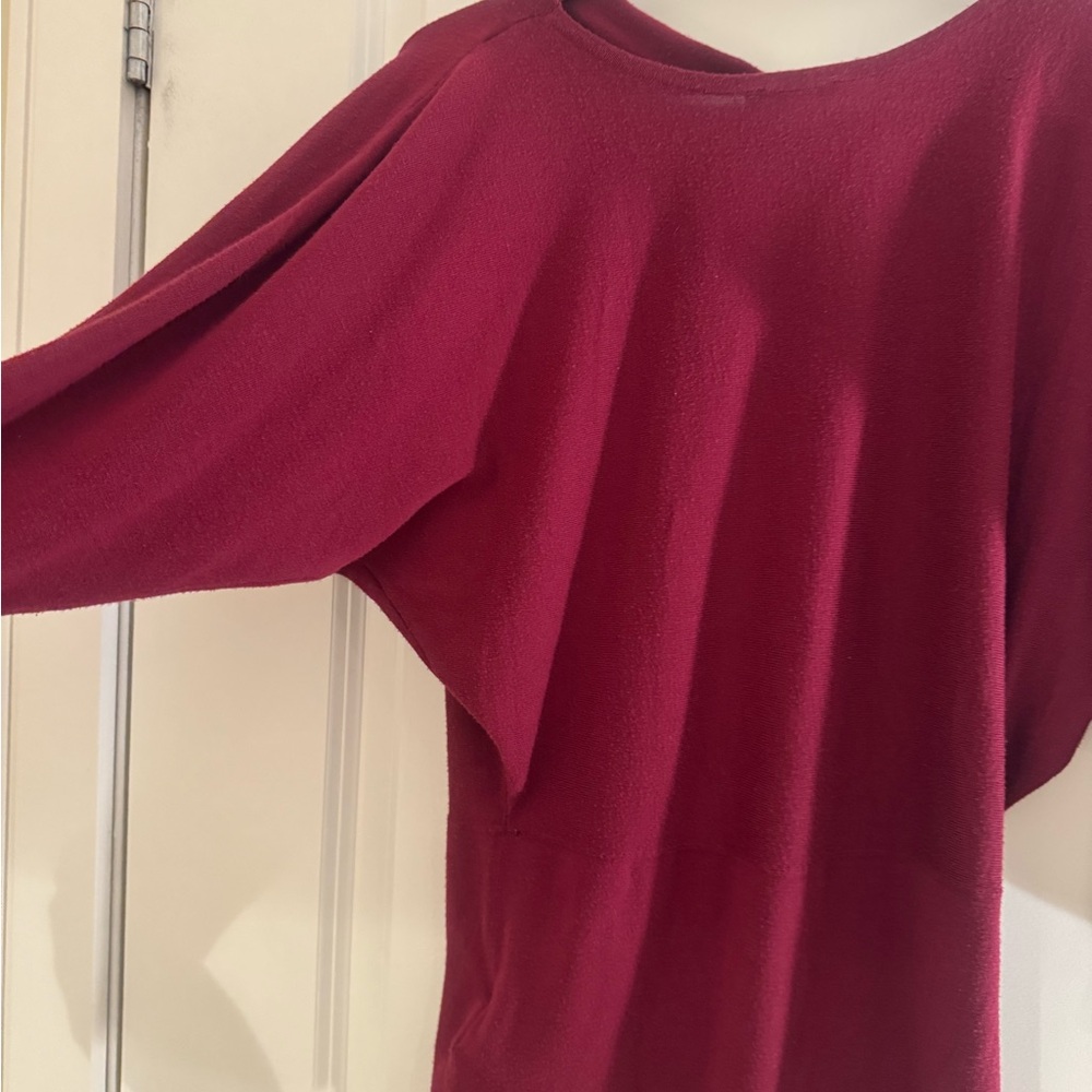 Le Chateau Deep Red Knit Top - Picture 7 of 7